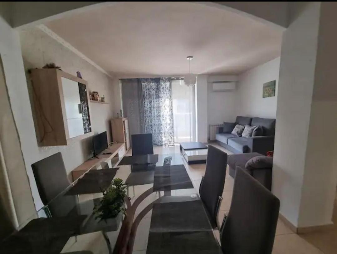 Apartamento En La Zona Turistica De سالو المظهر الخارجي الصورة